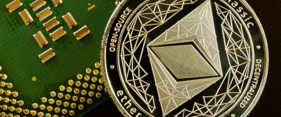 Grayscale’s Ethereum Fund Discount Steadies As Deadline For ETF Looms